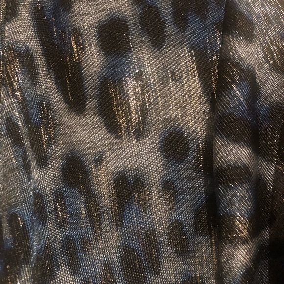 Susan Graver Iridescent Animal Print Duster. Size Large. - Picture 4 of 5